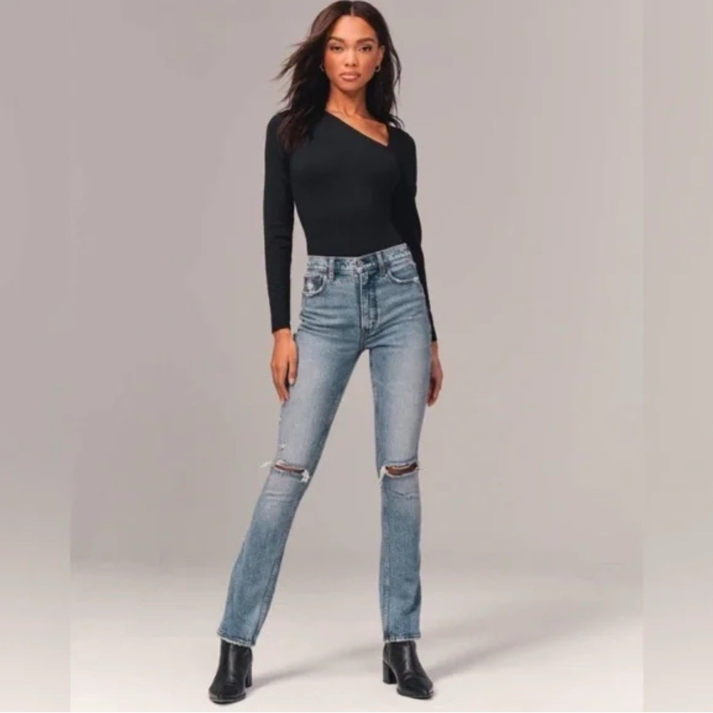 Abercrombie & Fitch The 90’s Skinny High Rise Distressed Jeans